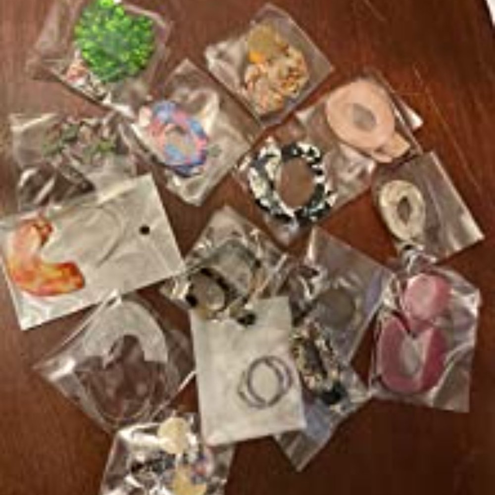 New 25 Pairs Acrylic Resin Statement Earrings Set for Women Girls - Picture 15 of 16